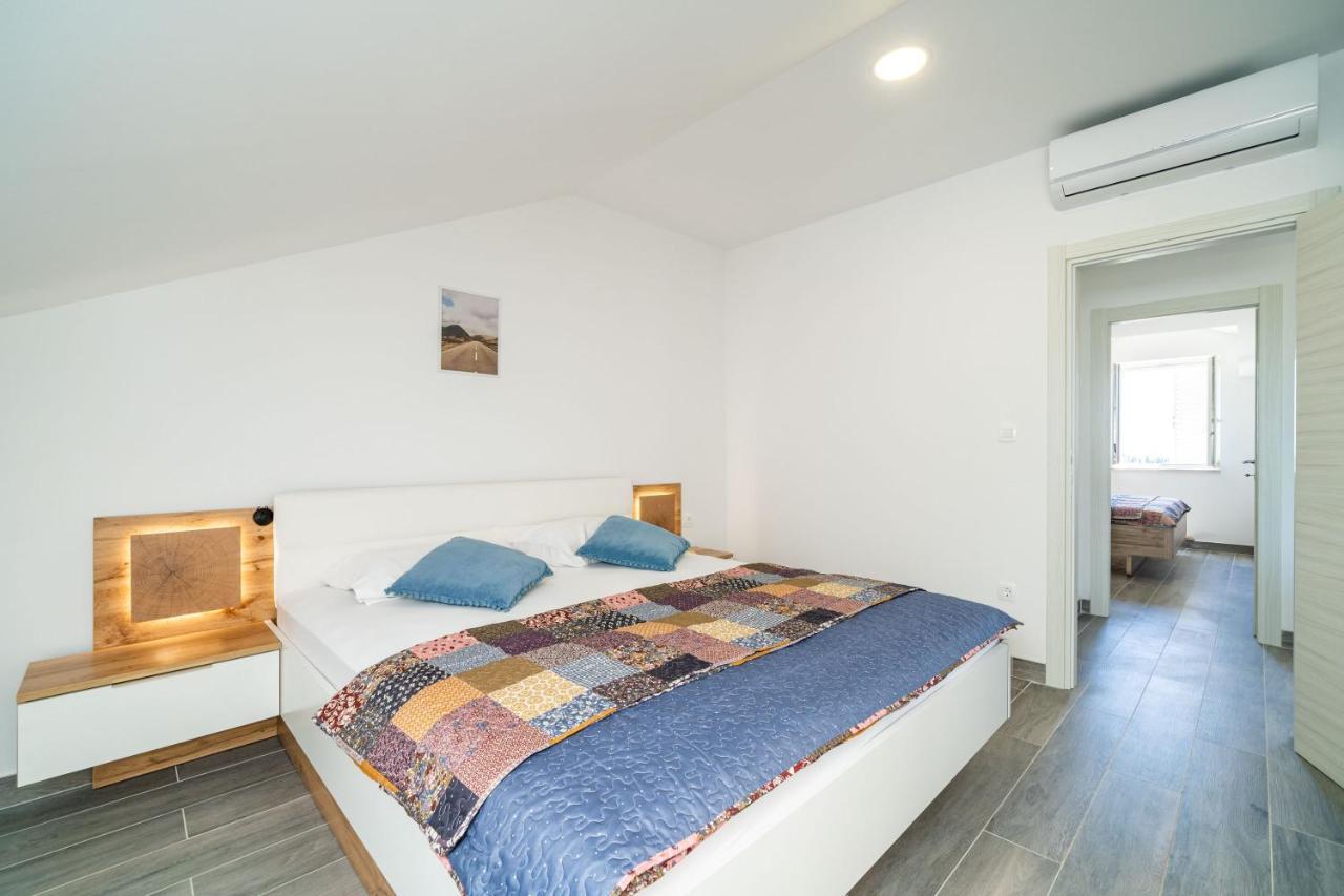 Apartments Amalija Čilipi Extérieur photo